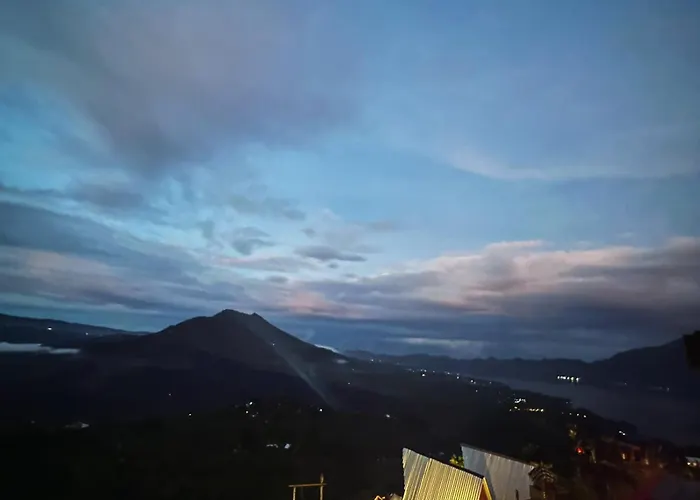 Tukadsari 营地 金塔马尼